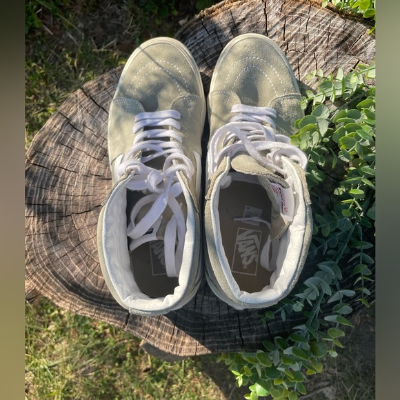 Vans - Picture 9 of 9